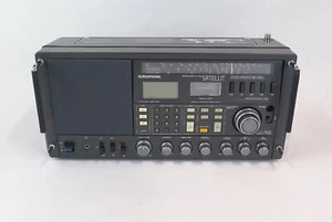 GRUNDIG SATELLIT 650 RECEPTOR MUNDIAL PROFESIONAL - Imagen 1 de 7