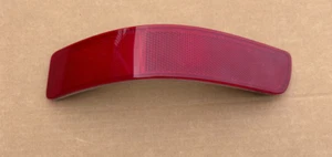 2008-2011 MERCURY MARINER REAR SIDE MARKER REFLECTOR RH OEM PASSENGER - Picture 1 of 4