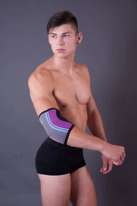 Hochwertige Ellenbogenbandage aus offenporigem Neopren, Ellenbogenstütze - Picture 1 of 9