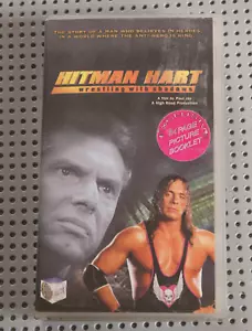 HITMAN HART Wrestling with Shadows WWF -2000 VHS video + booklet - Imagen 1 de 4