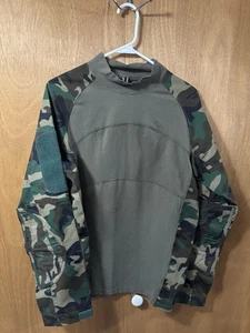 M81 Forest Camouflage Long Sleeve T-Shirt Size Medium With Elbow Pads - Picture 1 of 4