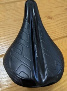 Specialized Henge Performance Saddle. Hollow Titanium Rails, 155mm. - Picture 1 of 4