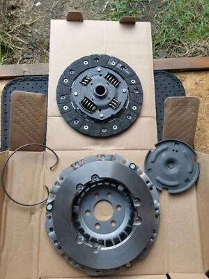 Kit de embrague de 2 piezas para motores Seat León/Ibiza, Skoda Octavia, VW Golf 1.9SDI Foto 1 de 4