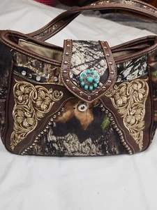 Camouflage Studded Rhinestone Cross Purse Bag - Picture 1 of 5