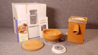 KoMo Getreidemühle Fidibus 21, Wolfgang Mock, Holz, 250W - Bild 1 von 4