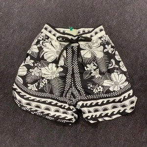 FARM RIO Macaw Elegance Shorts Women's Size XS Black - Picture 1 of 8