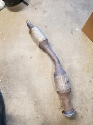 2004 2005 2006 2007 2008 2009 Toyota Prius  Catalytic Converter Cat GD3 EA6 OEM - Image 1 of 4