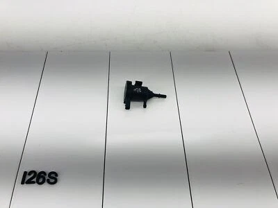 Válvula de purga bote vapor emisión motor 2.0L MERCEDES BENZ CLA250 14-19 OEM Foto 1 de 4