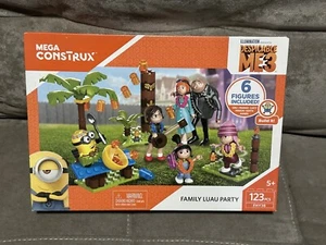 MEGA CONSTRUX Despicable Me Minions FAMILY LUAU PARTY Building Set NEW 5+ - Picture 1 of 4