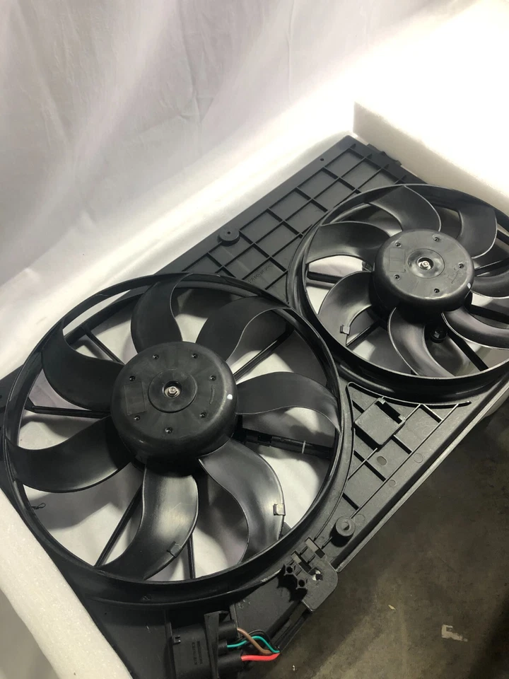 Conjunto de ventilador de radiador y condensador doble TYC 621490 Foto 1 de 4