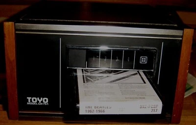 Reproductor de 8 pistas TOYO modelo CH-751 - 2 y 4 canales - gabinete de madera Foto 1 de 4