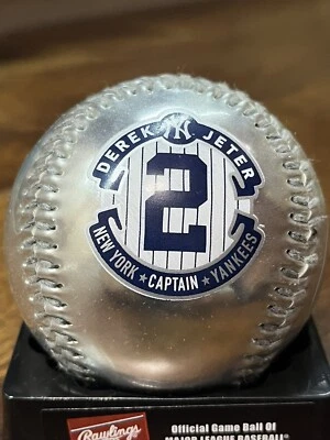 Pelota de béisbol plateada Jeter Farewell Final Game Rawlings Fenway Park Foto 1 de 4