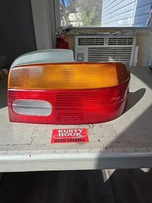 1999 CHEVROLET GEO PRIZM RIGHT PASSENGER  SIDE Tail Light LAMP - Image 1 of 4