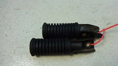 1981 Suzuki GS450T GS 450 Twin S398. pinos traseiros para passageiros - Imagem 1 de 4