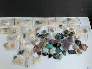 VINTAGE ASSORTMENT NATURAL MINERALS AND STONES + A CHILD'S BOOK OF STONES & MINE - Bild 1 von 12