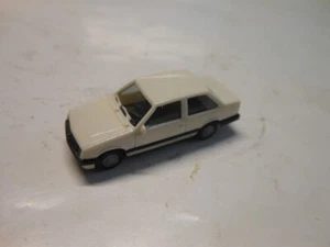 Raro: Opel Corsa A TR portellone bianco di Herpa in 1:87 - Foto 1 di 3