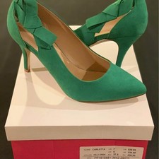 emerald green stilettos
