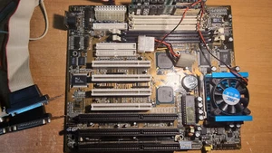J-MARK J-5TXC Ver 2 MOTHERBOARD + Pentium MMX 166MHz + 32MB EDO - Picture 1 of 13