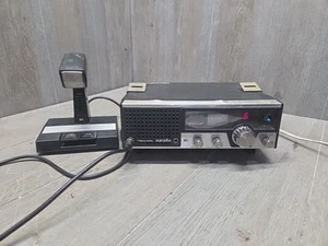 Vintage Realistic Navajo Model TRC-431 CB Base Radio (Turns On Untested) - Zdjęcie 1 z 11