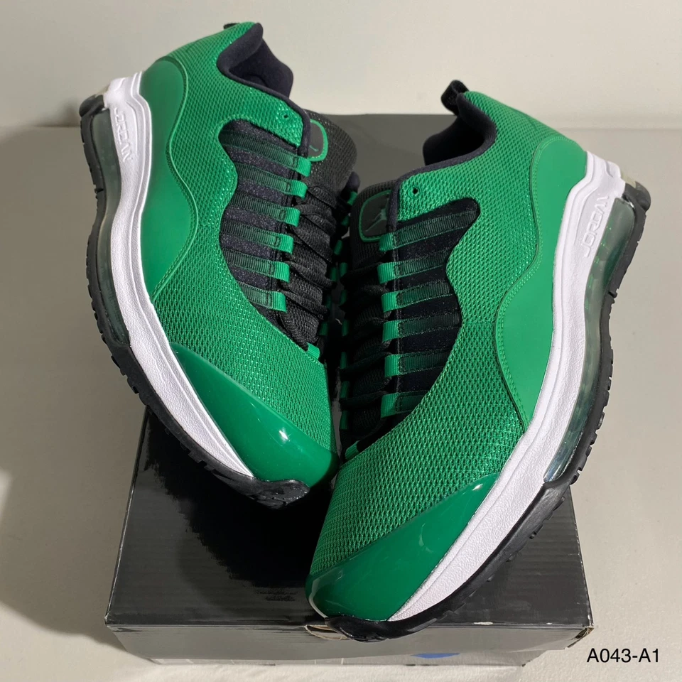 Talla 12.5 - Jordan CMFT Air Max 10 Kelly Negro Verde 442087-301 ¡Nuevo! ¡Envío rápido! Foto 1 de 4