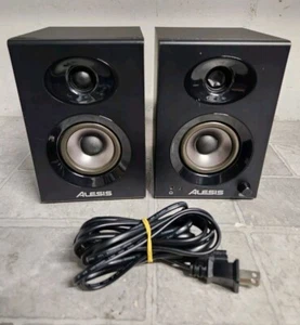 Alesis Elevate 3 Powered Desktop Studio Speakers Right & Left Speaker - Picture 1 of 9