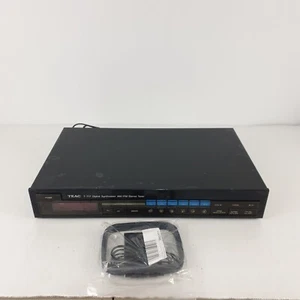 Vintage TEAC T-717 Digital Synthesizer AM FM Stereo Tuner + Antenna Tested - Picture 1 of 10