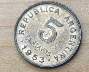 1953 Argentina 5 Centavos Jose de San Martin Plain Edge - Picture 1 of 2