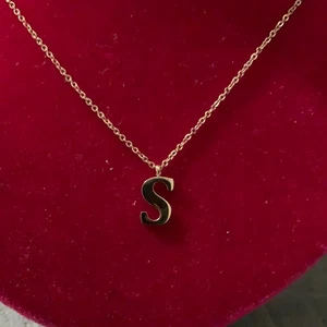 18K Rose Gold Plated “S” Stainless Steel Necklace, New - Picture 1 of 4
