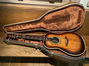 Guitarra eléctrica/ac Balladeer 1977 Ovation #1612-1 Deluxe con estuche - En muy buena condición - Imagen 1 de 9