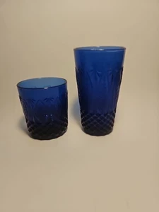2 X Avon Royal Sapphire Glasses, Cobalt Blue, Arcoroc, France - Picture 1 of 4