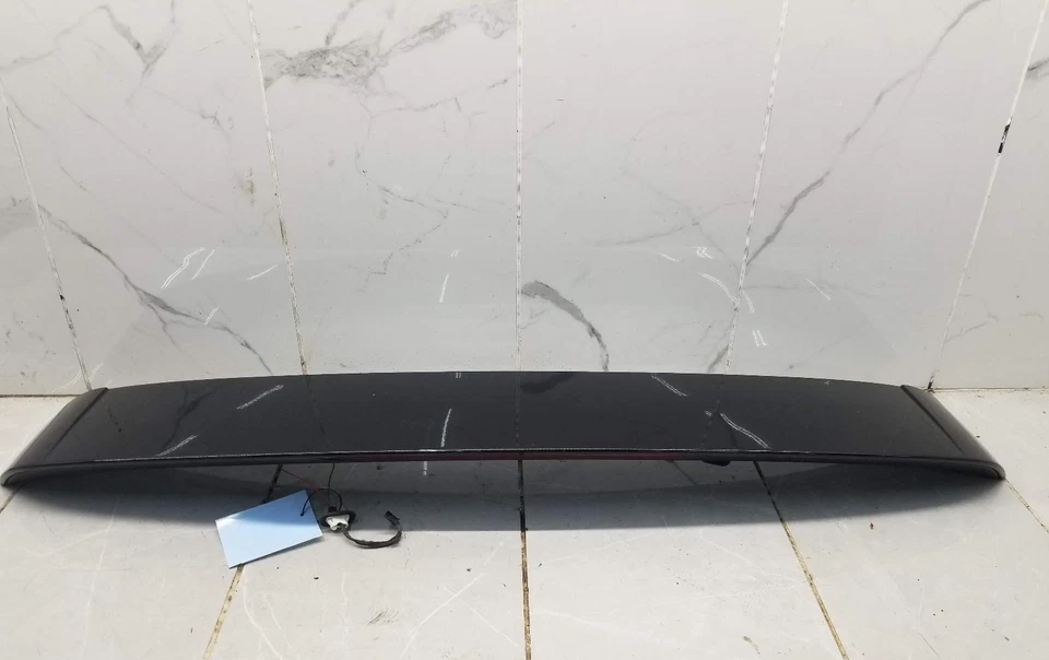 Alerón de puerta levadiza Audi Q5 2011 con tercera luz de freno #008405 Foto 1 de 4