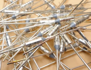 MICROTEMP  4300A1 150C THERMAL CUTOFF FUSE (Qty 25) - Picture 1 of 7