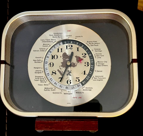1980 VINTAGE MANTEL SHELF WORLD CLOCK Kruger/moving Red Plane!! Working!! Cover