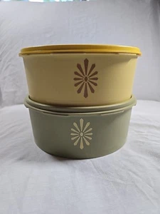 VTG 1204 Tupperware Servelier Round Storage Containers Lime Green & Yellow - Picture 1 of 6
