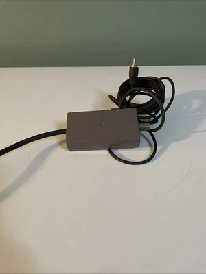 Adaptador de cable Nintendo NES RF AV Switch SNES NES-003 Oficial OEM Foto 1 de 3