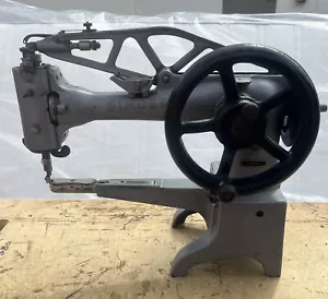 SINGER 29K71 Industrial Leather Cobbler Patcher Treadle Sewing Machine - Picture 1 of 11