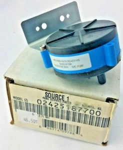 NEW York Coleman Furnace Air Pressure Genuine OEM Part # S1-02425187700 0.75 - Bild 1 von 3