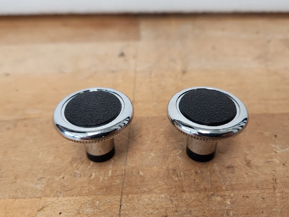 Buick Riviera 1968 1969 radio perillas exteriores par OEM GM cromo negro Foto 1 de 4