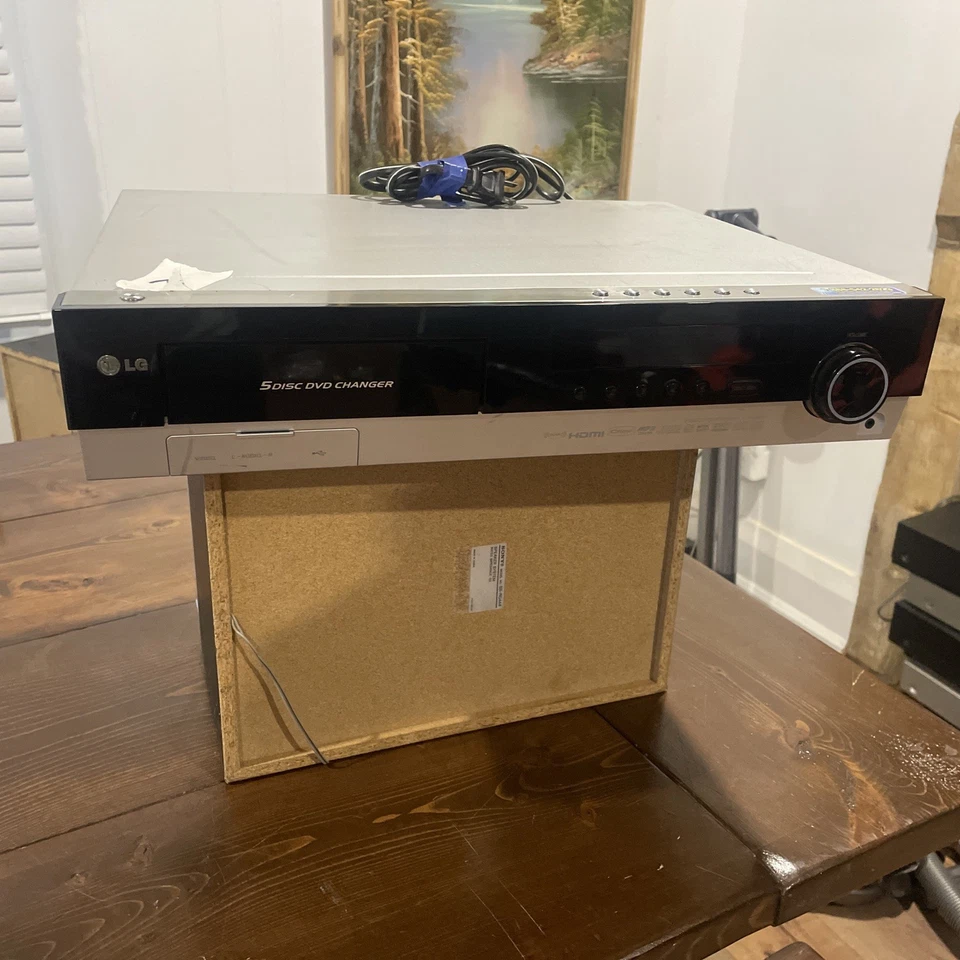 LG LH-E9674 5-Disc DVD/CD Player Changer - Image 1 of 4
