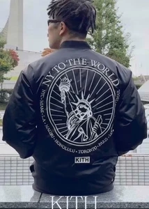 Kith NY To The World bestickte Satin Bomberjacke schwarz Grafik College-Jacke XS - Bild 1 von 14