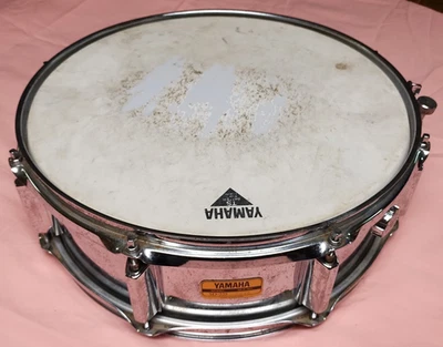Yamaha SD-225 5x14 tambor redoblante metal/acero, ¡8 tacos! Hecho en Inglaterra Foto 1 de 4