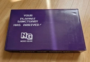 Playmat Sanctuary Sistema di Stoccaggio per Tappetini da Gioco Kickstarter Nuovo - Foto 1 di 2