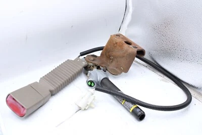 2002 - 05 ford explorer Mercury Mountaineer front driver seatbelt buckle oem d51 - Image 1 of 4