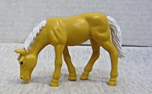 Figura de caballo Bakery Crafts 2007 amarillo blanco - Imagen 1 de 4