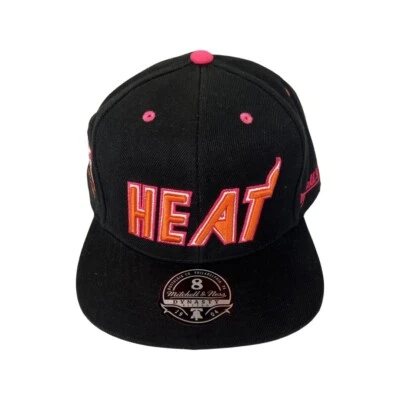 De colección 1988-1998 Década Miami Heat Mitchell & Ness Talla 8 Sombrero Para Mujer Totalmente Nuevo Foto 1 de 4