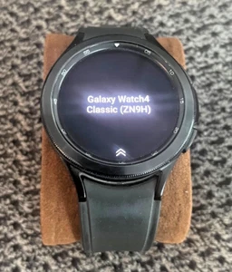 Samsung Galaxy Watch 4 Classic - 46mm Black Smart Watch Android - Photo 1 sur 4
