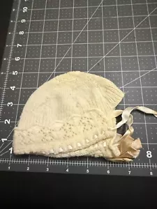 Vintage c. 1940's-50's Baby Bonnet White Handmade Knit Hat - Picture 1 of 3