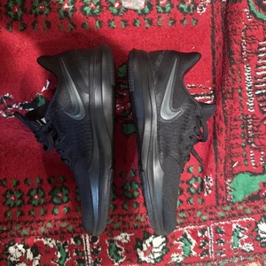 Nike Ladies Size 6.5 All Black Training Running Comfort Sneaker Women AA7773-02 - Picture 1 of 7