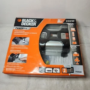 BLACK & DECKER POWER INVERTER PI200AB 1.74 amps 200W - Picture 1 of 9