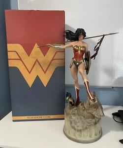 WONDER WOMAN Sideshow Collectibles Premium Format Figure 3172/6000 - Picture 1 of 8